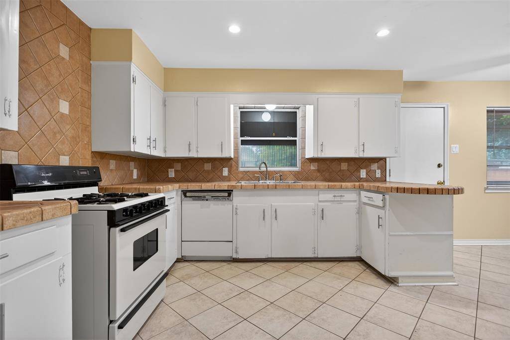 7132 Sorenson Circle, Dallas, TX 75227