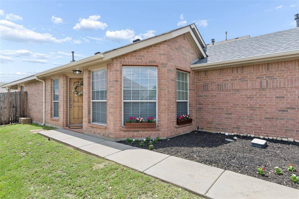 12184 Thicket Bend Drive, Fort Worth, TX 76244