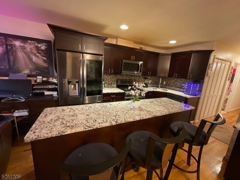 10 Miller St, Jersey City, NJ 07304