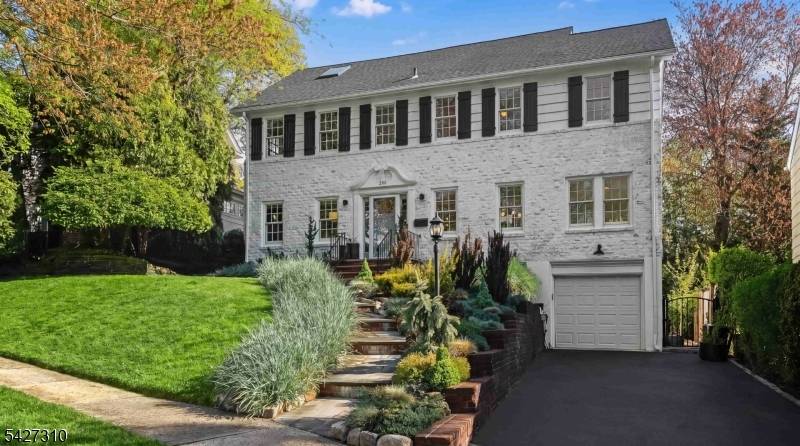 293 Western Dr S, South Orange Village Twp., NJ 07079