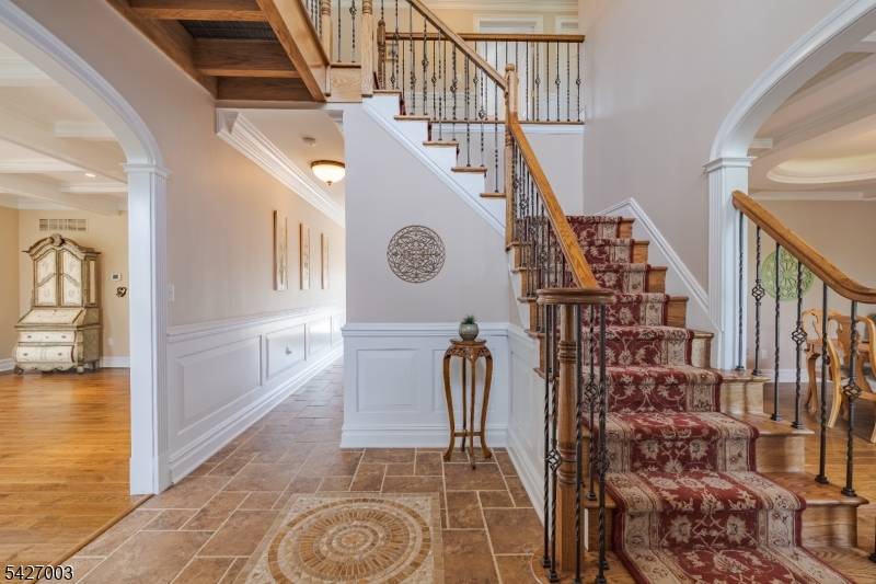 22 Spruce Ln, Montgomery Twp., NJ 08502