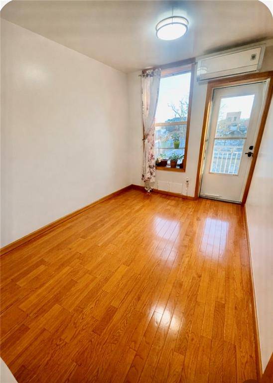 914 58th ST #3B, Brooklyn, NY 11220