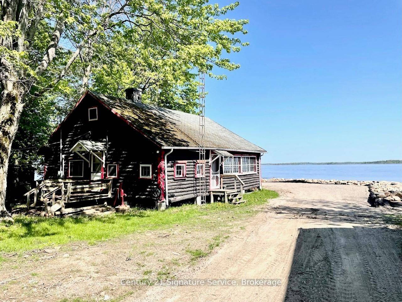 264 Robins Point RD, Tay, ON L0K 2A0