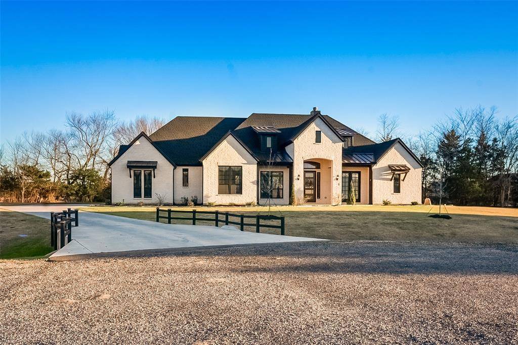 1843 Granite Way, Van Alstyne, TX 75495