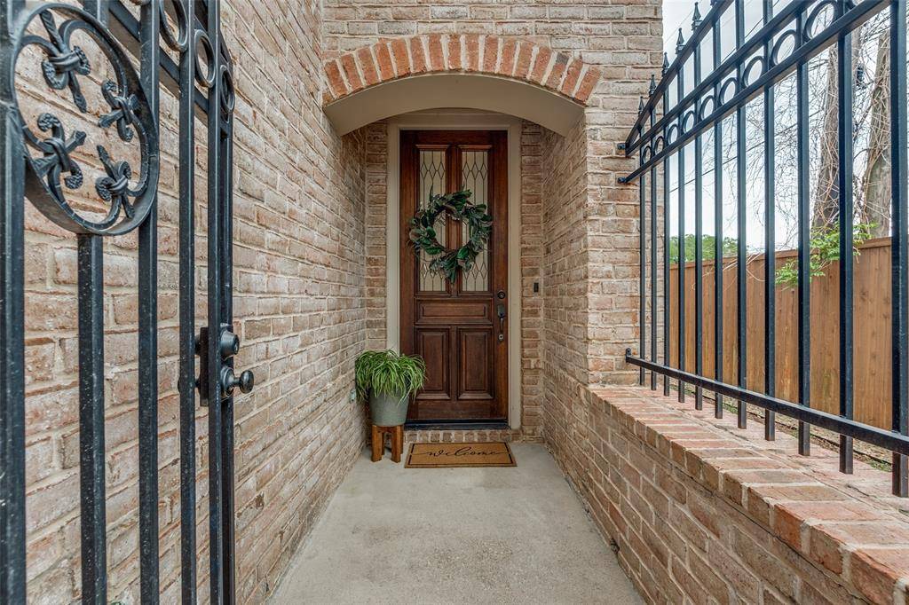 5620 Belmont Avenue #8, Dallas, TX 75206