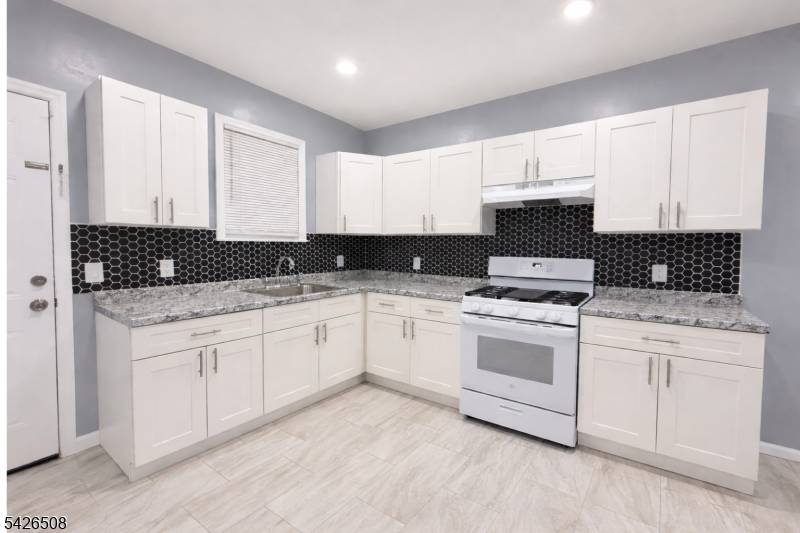 411 S 16Th St #1, Newark City, NJ 07103