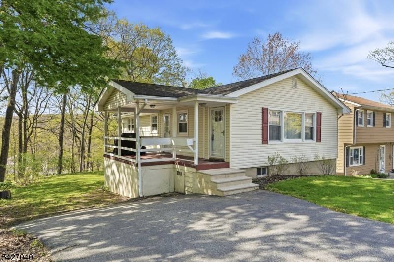 42 Erie Ave, Rockaway Twp., NJ 07866