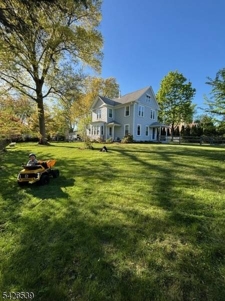 201 Mountain Ave, North Caldwell Boro, NJ 07006