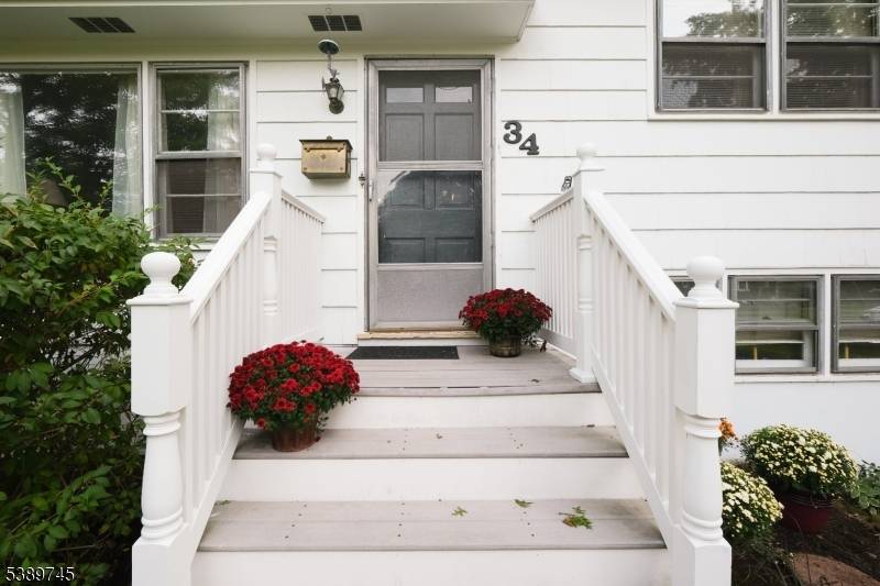 34 BERKSHIRE DRIVE, Berkeley Heights Twp., NJ 07922