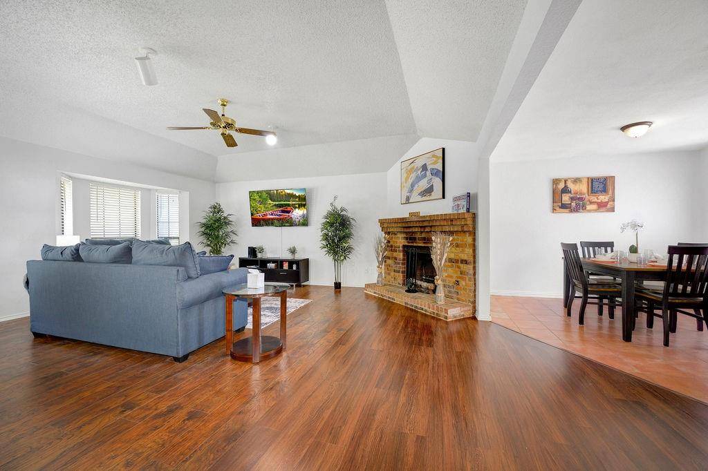 4823 Hollow Ridge Road, Dallas, TX 75227