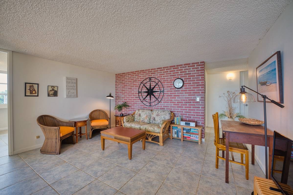 84 PUKIHAE ST #205, Hilo, HI 96720
