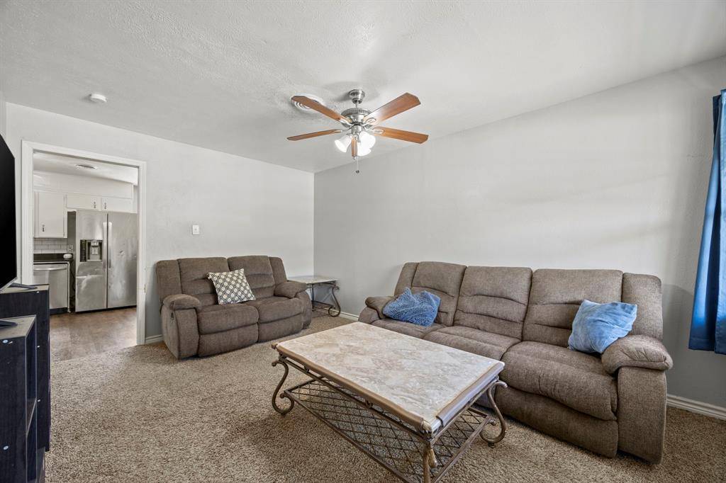 4812 Marshall Street, Forest Hill, TX 76119