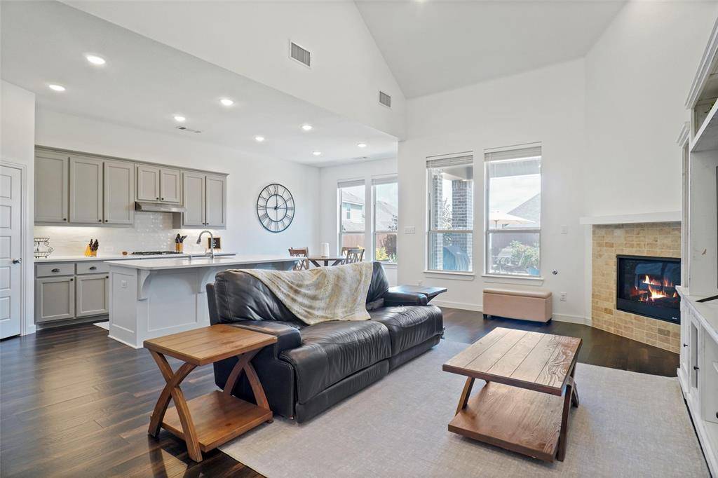 525 Overton Avenue, Celina, TX 75009