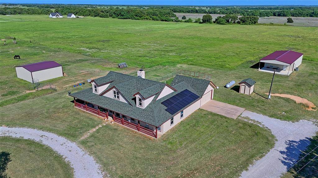 433 Fruitland Road, Bowie, TX 76230