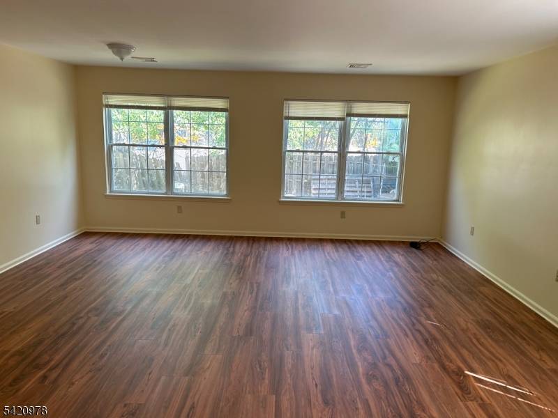 13 Hampton Rd #B, New Brunswick City, NJ 08901