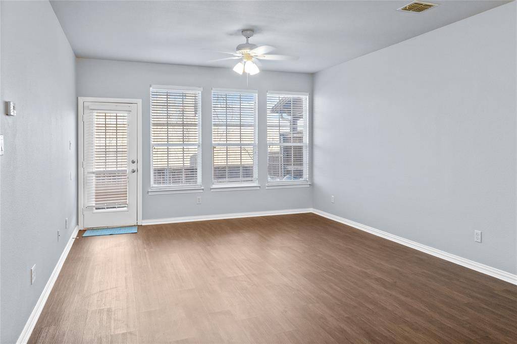 1825 Brookview Drive, Carrollton, TX 75007