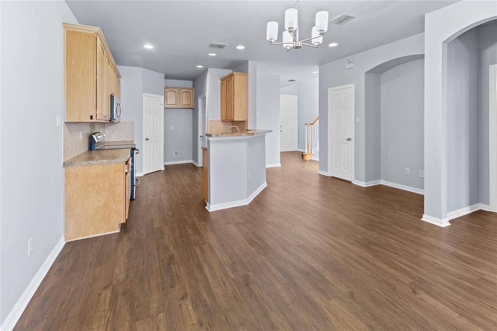 1825 Brookview Drive, Carrollton, TX 75007