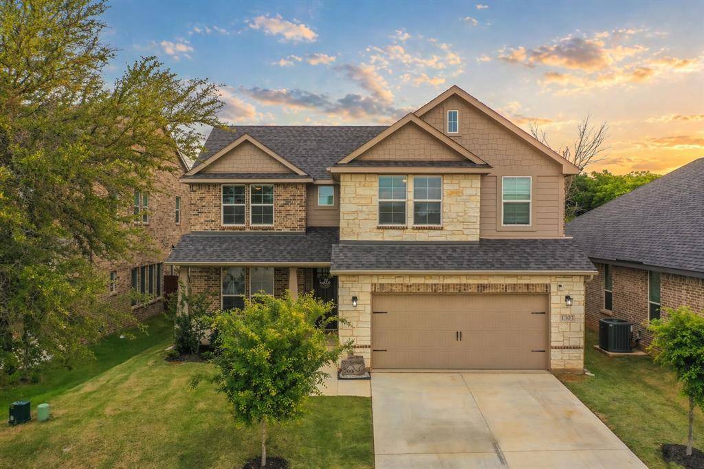 1303 Hickory Court, Weatherford, TX 76086