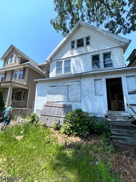 101 N 22Nd St, East Orange City, NJ 07017