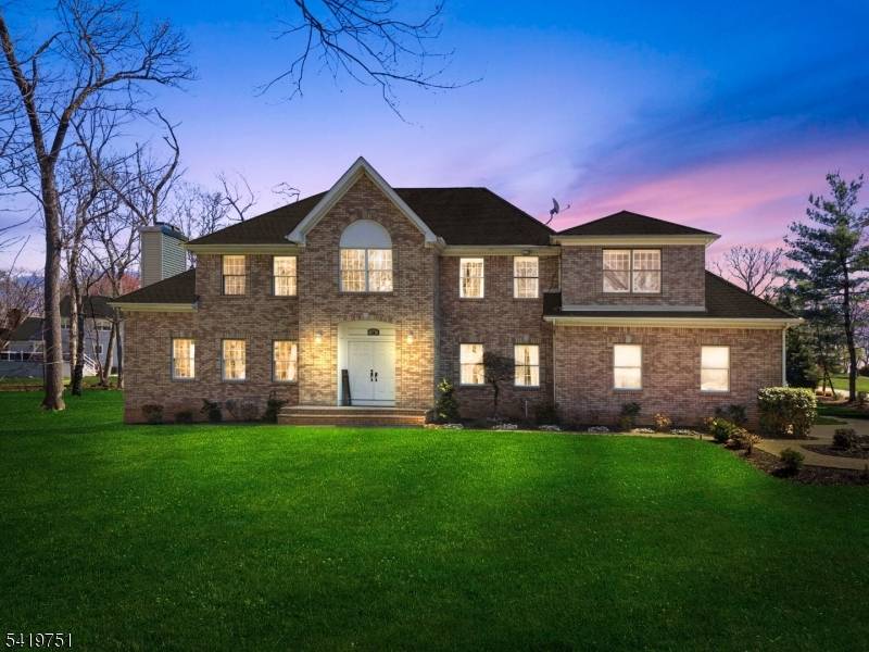 28 Woodshire Ter, Montville Twp., NJ 07082