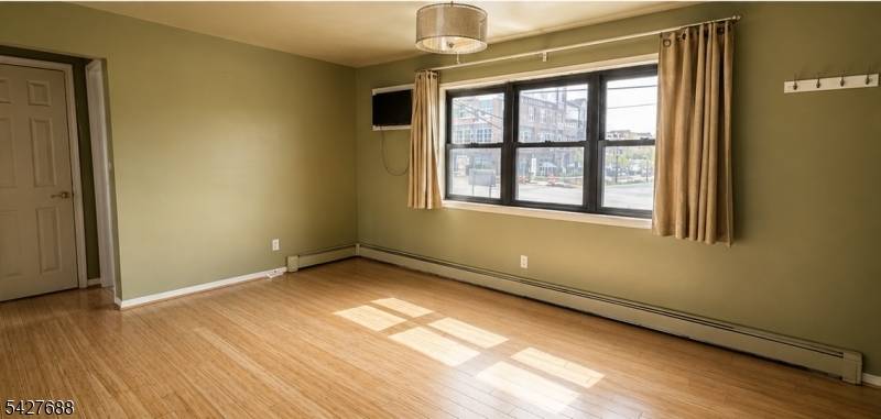 183C Terhune Ave #C, Lodi Boro, NJ 07644