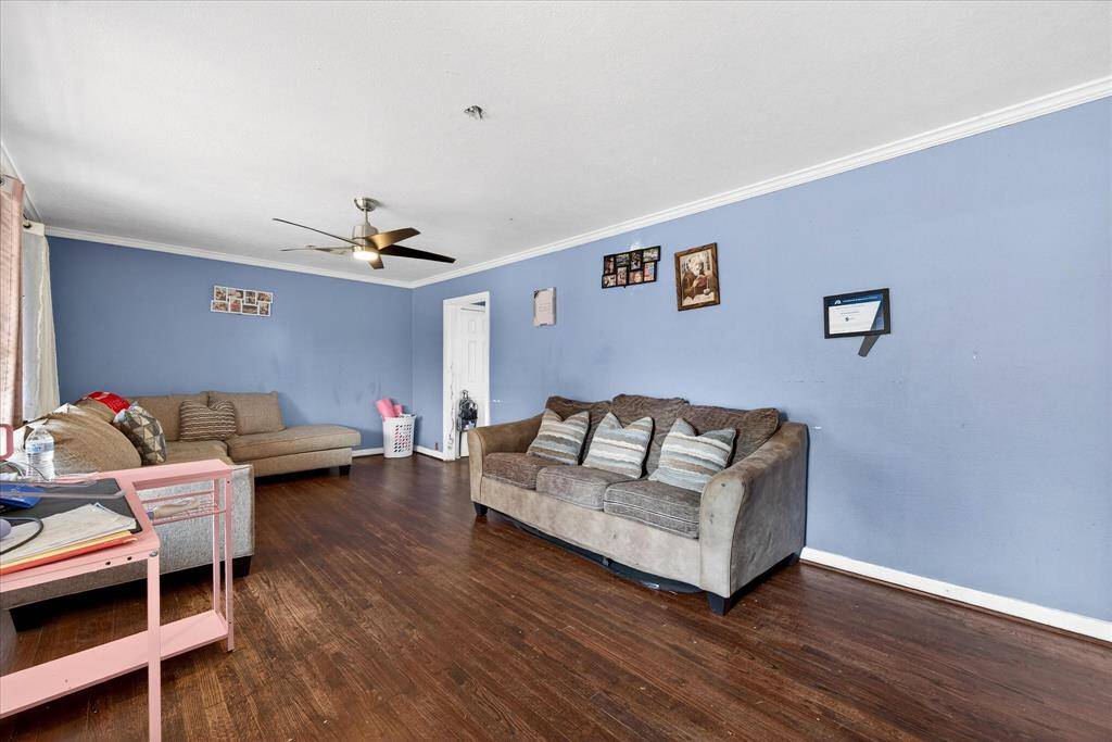 1115 Fisher Street, Bellmead, TX 76705