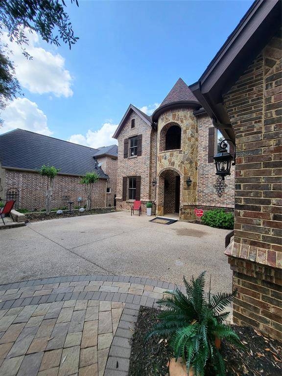 6401 Vintage Lake Drive, Arlington, TX 76016