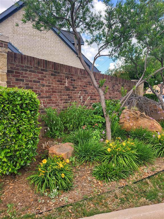 6401 Vintage Lake Drive, Arlington, TX 76016