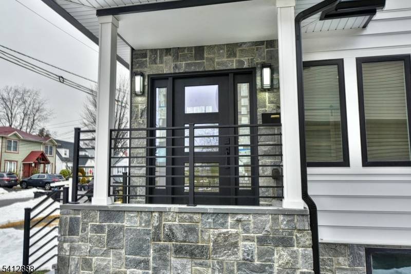 9-03 5Th St, Fair Lawn Boro, NJ 07410