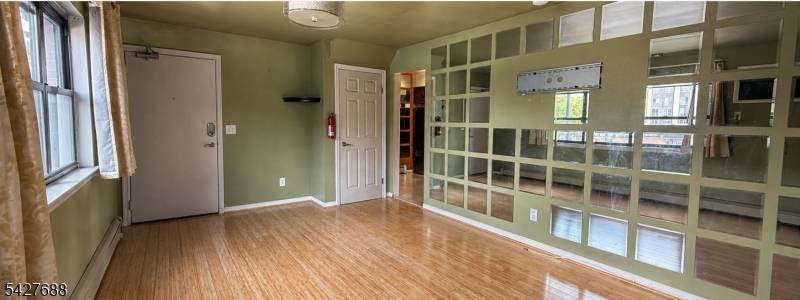 183C Terhune Ave #C, Lodi Boro, NJ 07644