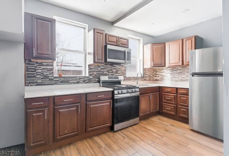 420 Mechanic St, City Of Orange Twp., NJ 07050