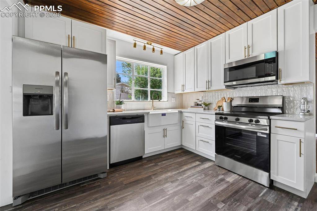 804 Hallam AVE, Colorado Springs, CO 80911