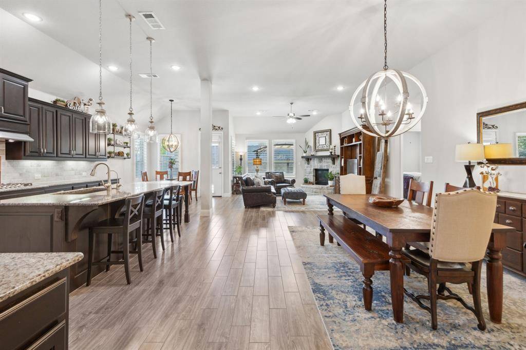 844 Elm Fork Trail, Little Elm, TX 76227