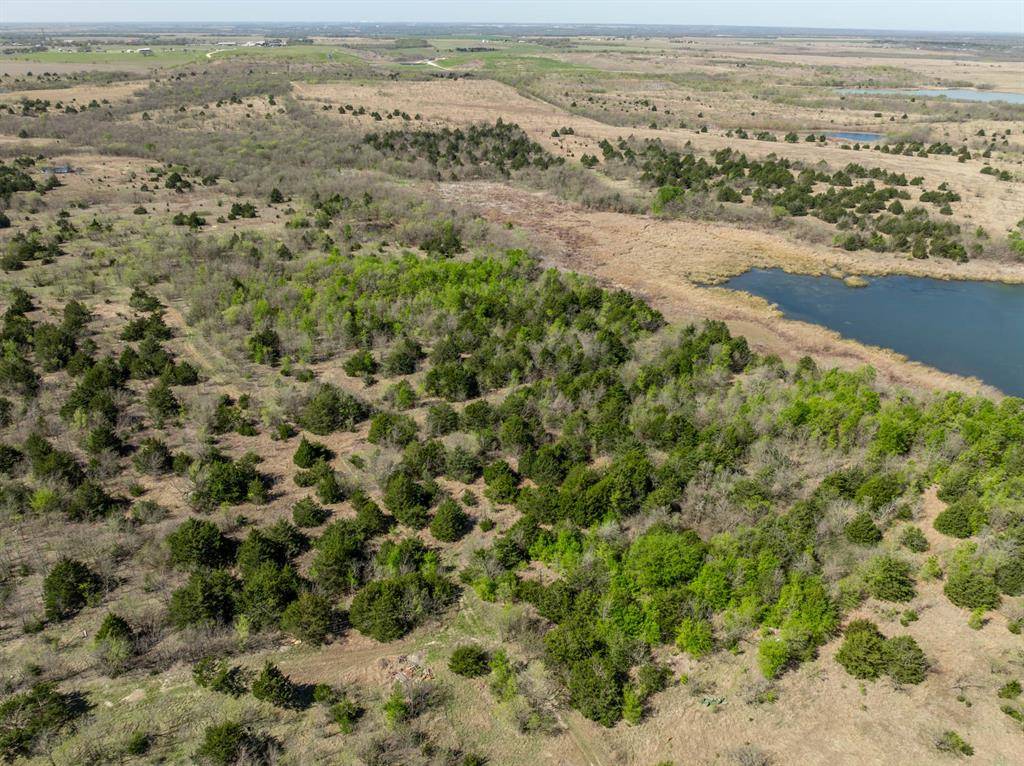 930 Lakeside Drive, Avalon, TX 76623