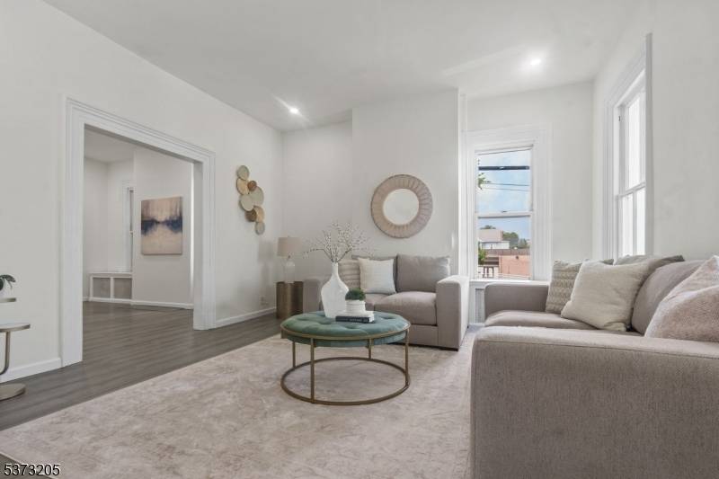 10 E 45Th St, Bayonne City, NJ 07002