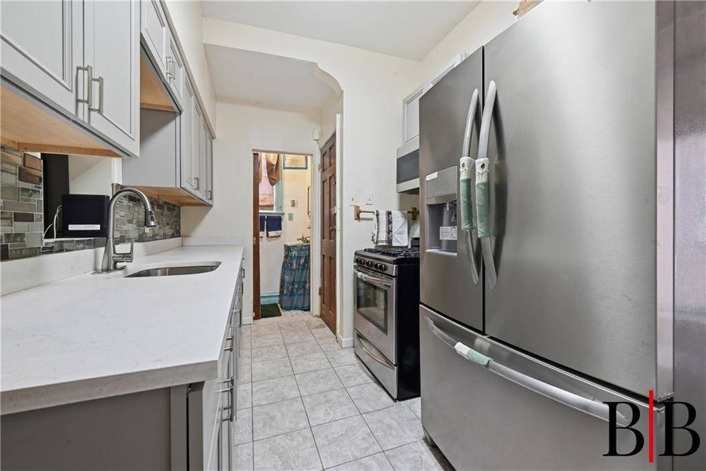 324 East 52nd ST, Brooklyn, NY 11203