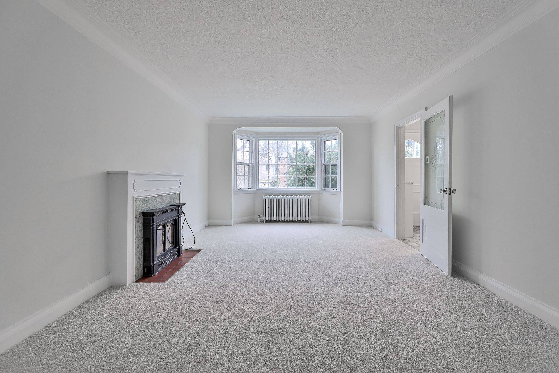 432 Broadway AVE, Toronto C11, ON M4G 2R1