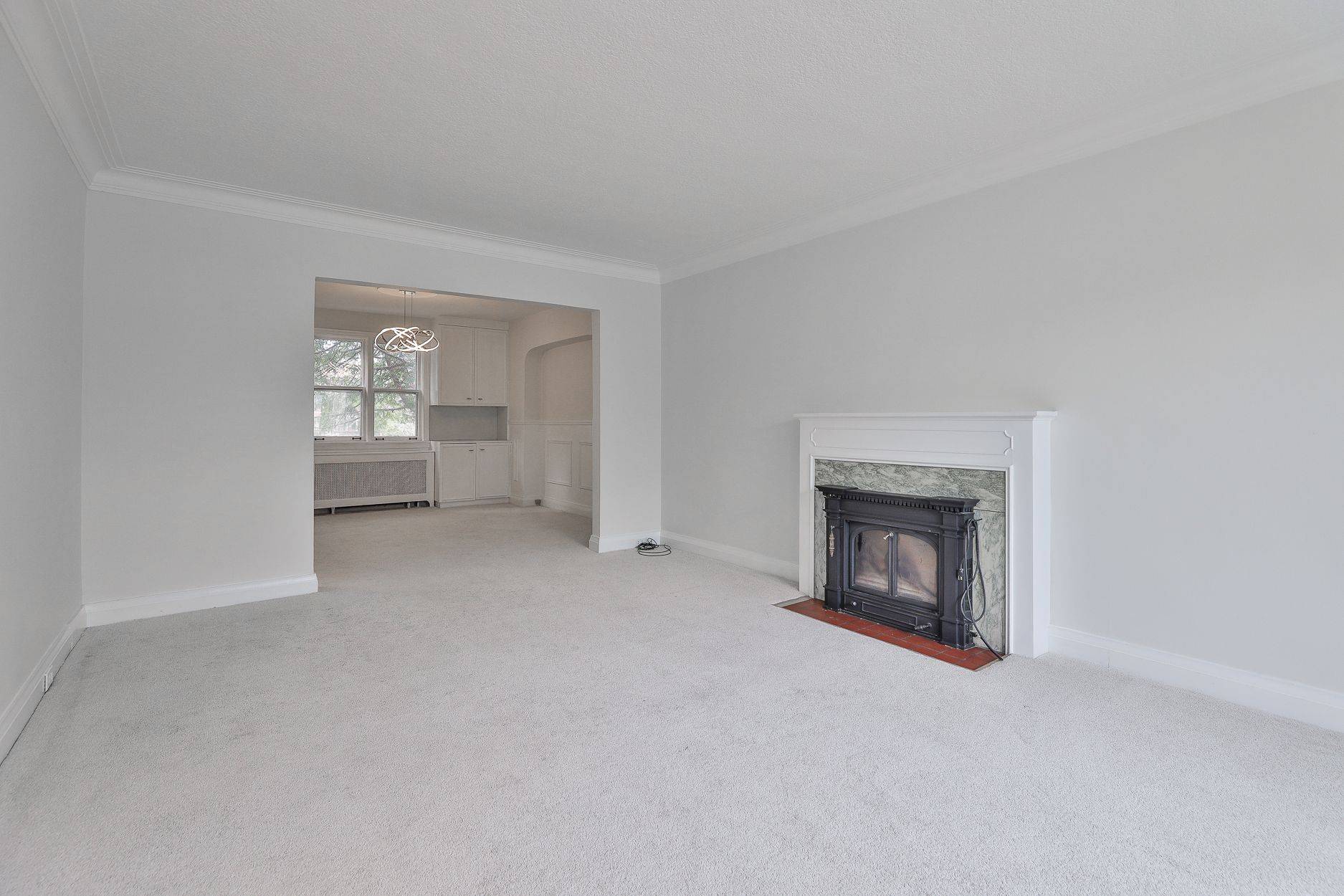 432 Broadway AVE, Toronto C11, ON M4G 2R1
