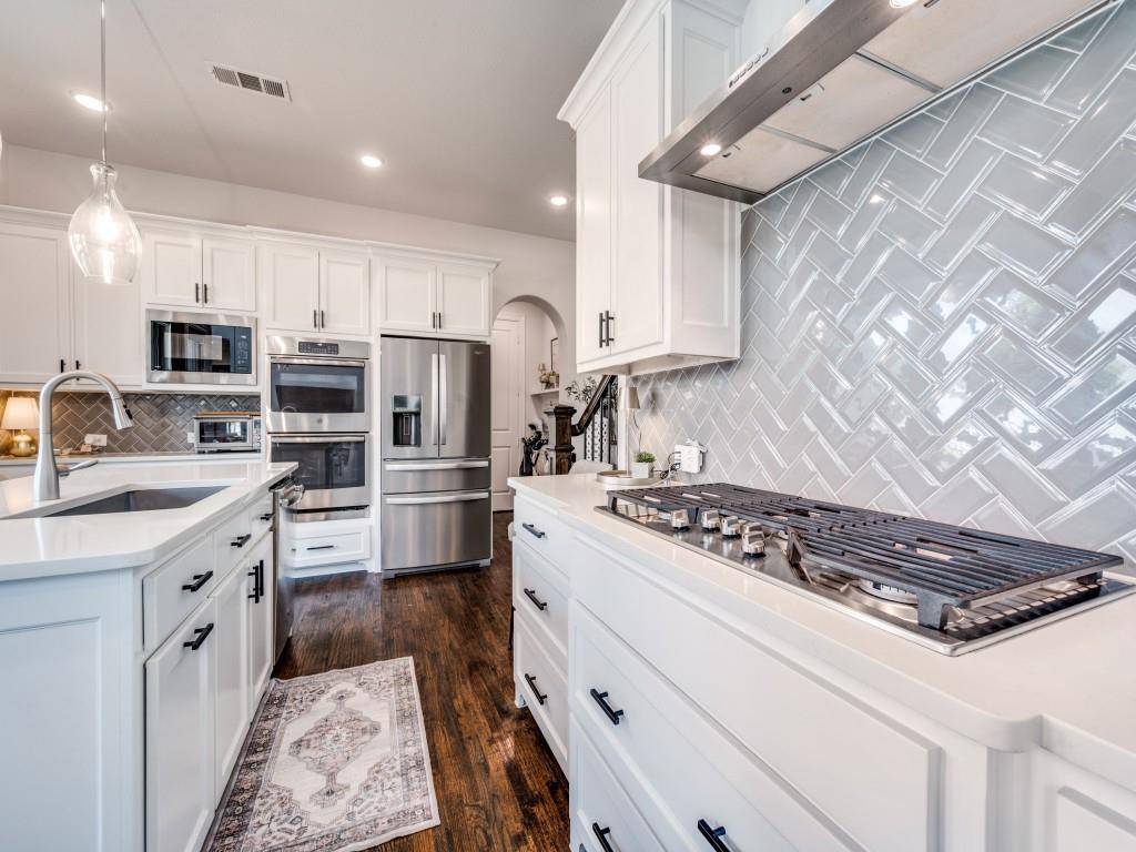 3995 Harvest Lane, Frisco, TX 75034