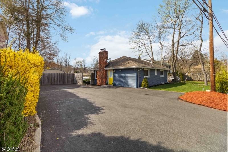 5453 Berkshire Valley Rd, Jefferson Twp., NJ 07438