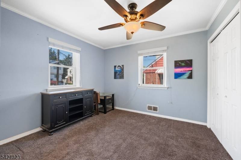 9 Leopold Ter, Clifton City, NJ 07011