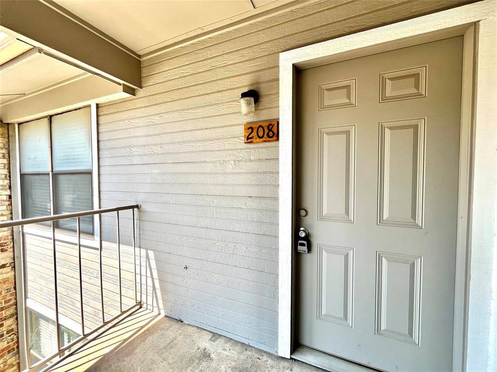 2526 W Prairie Street W #208, Denton, TX 76201