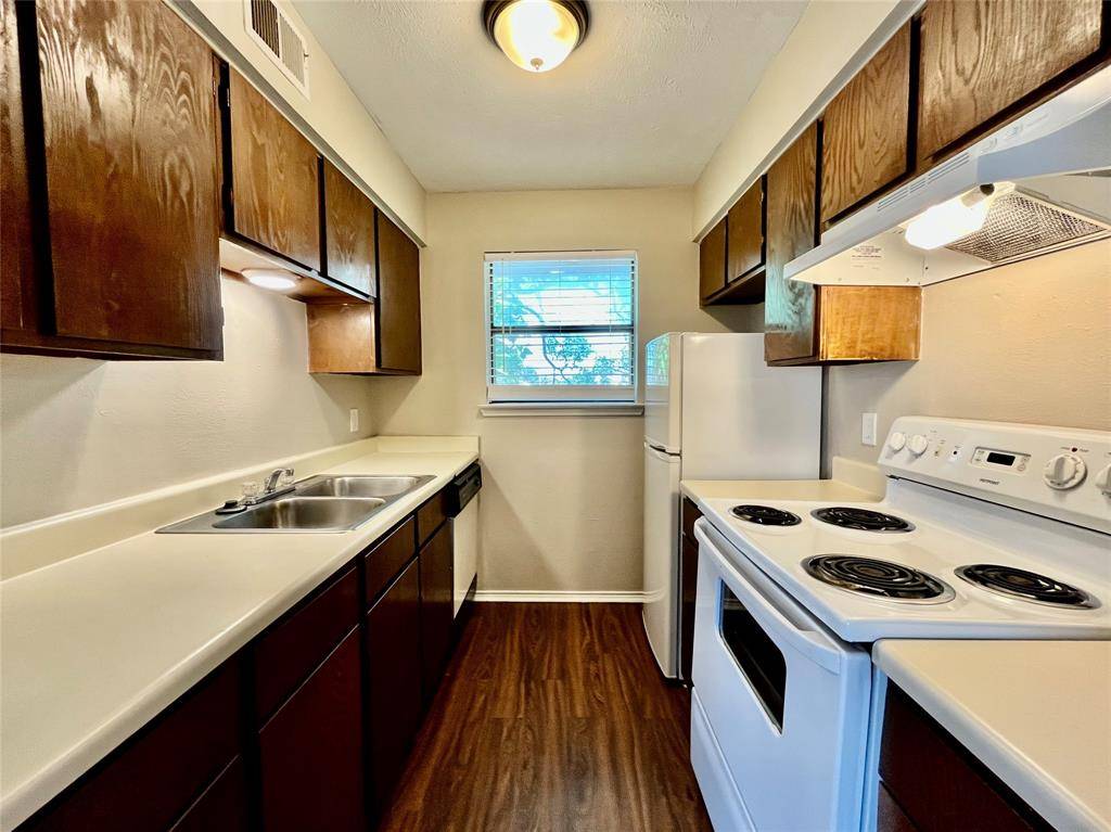 2526 W Prairie Street W #208, Denton, TX 76201