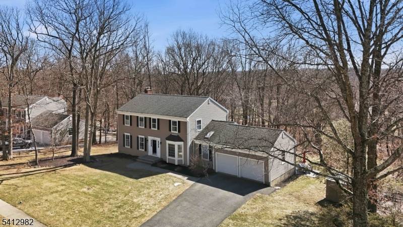51 Winay Ter, Washington Twp., NJ 07853