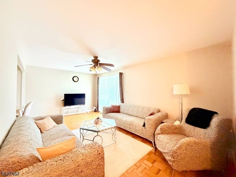 2350 State Route 10 #18, Parsippany-troy Hills Twp., NJ 07950