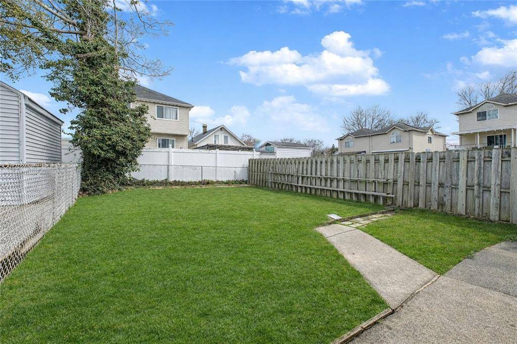 369 Grimsby ST, Staten  Island, NY 10306
