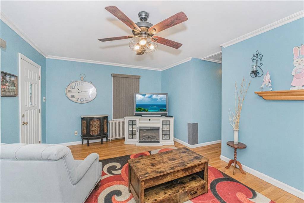 369 Grimsby ST, Staten  Island, NY 10306