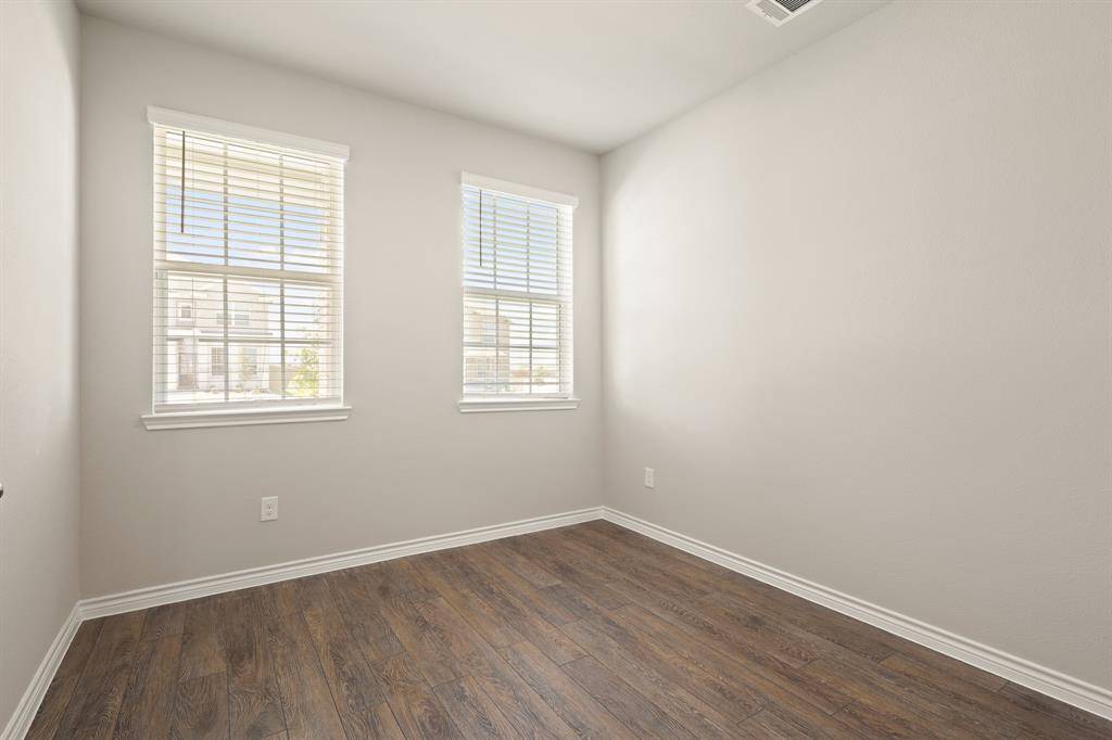 6944 Night Owl Lane, Fort Worth, TX 76036