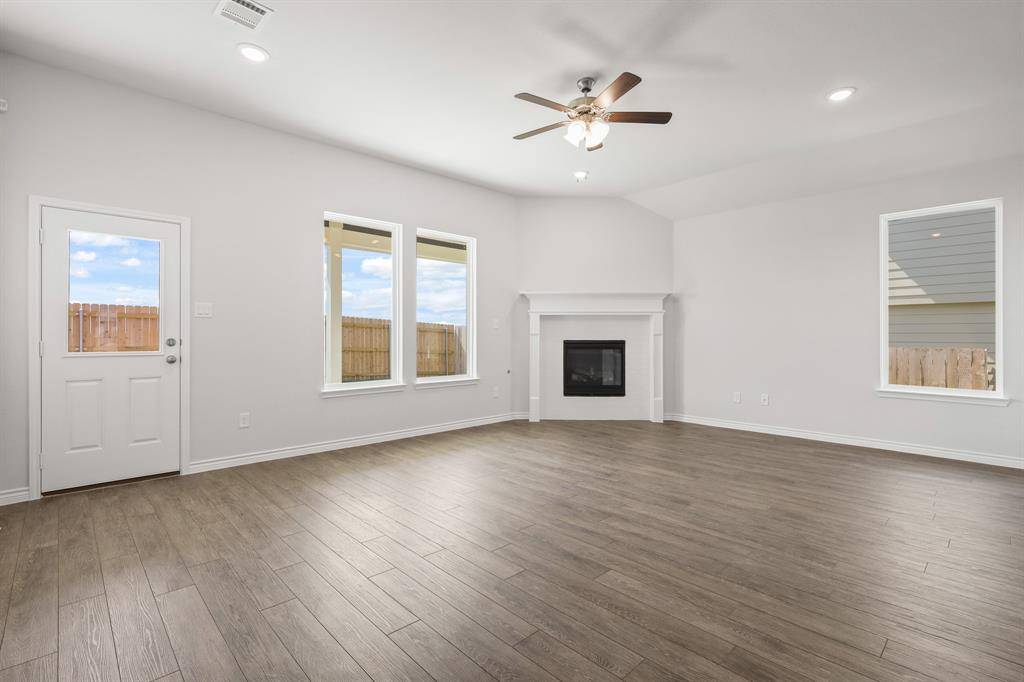 6929 Night Owl Lane, Fort Worth, TX 76036