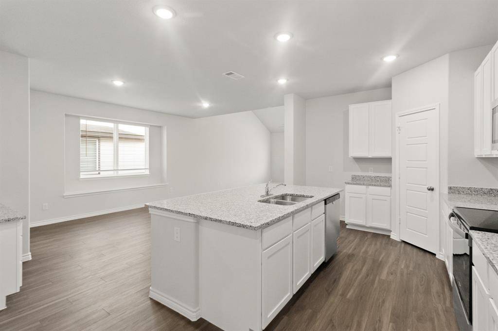 9956 Dynamics Drive, Fort Worth, TX 76131